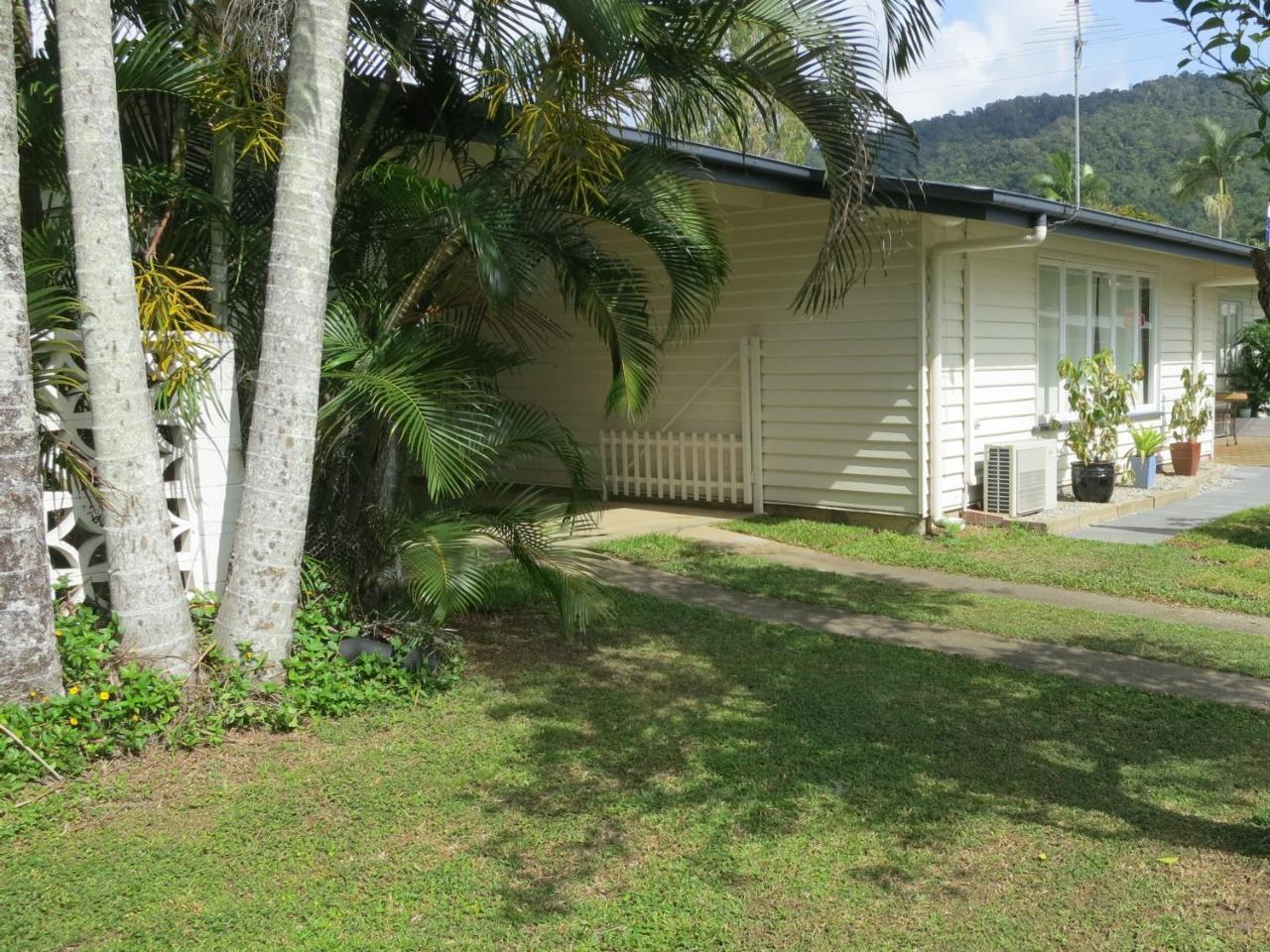 Edge Hill Clean & Green Cairns, 7 Minutes From The Airport, 7 Minutes To Cairns Cbd & Reef Fleet Terminal Exterior foto